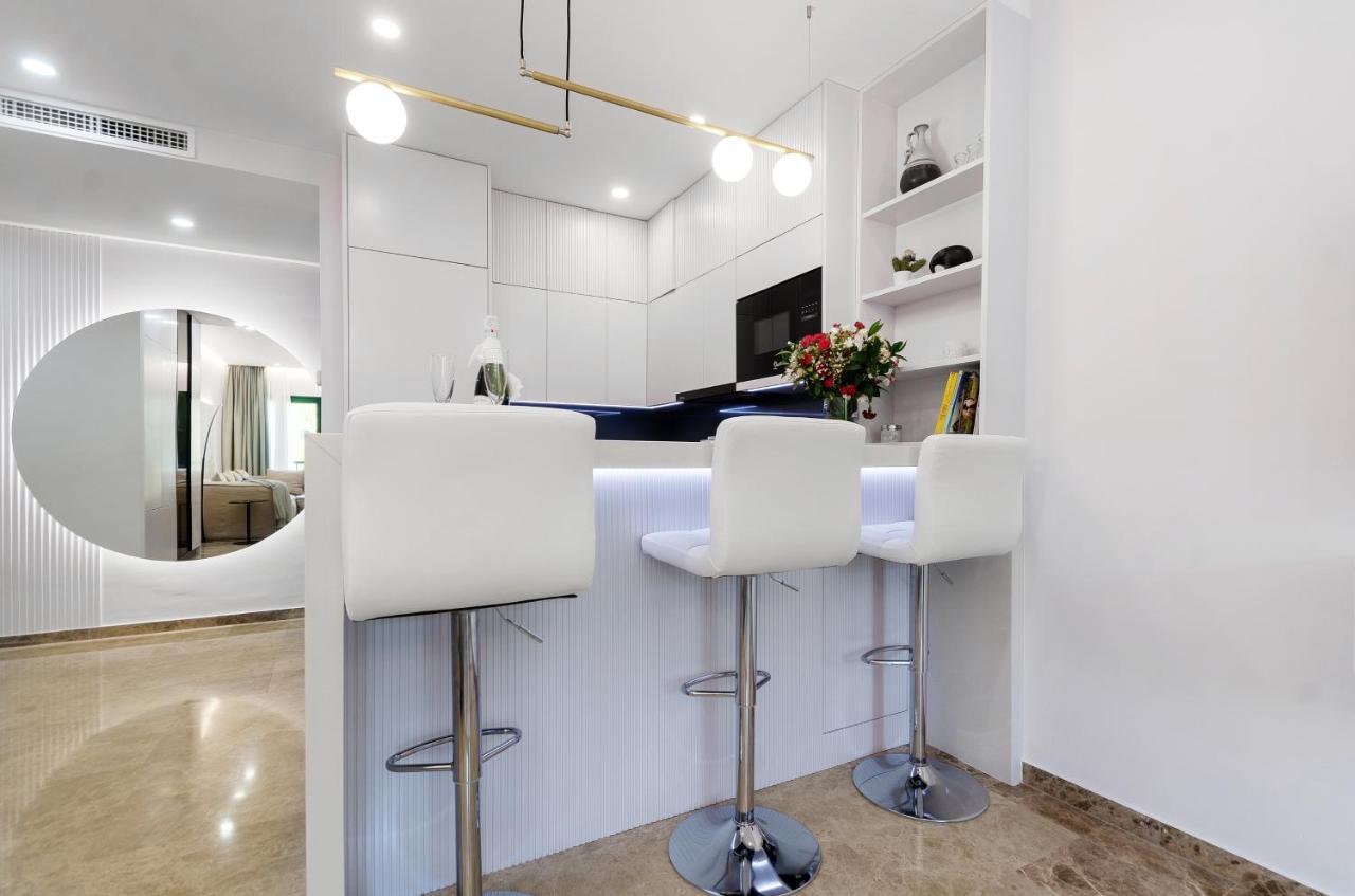 Luxury Blue Coast Seaside Retreat Marbella Leilighet Eksteriør bilde