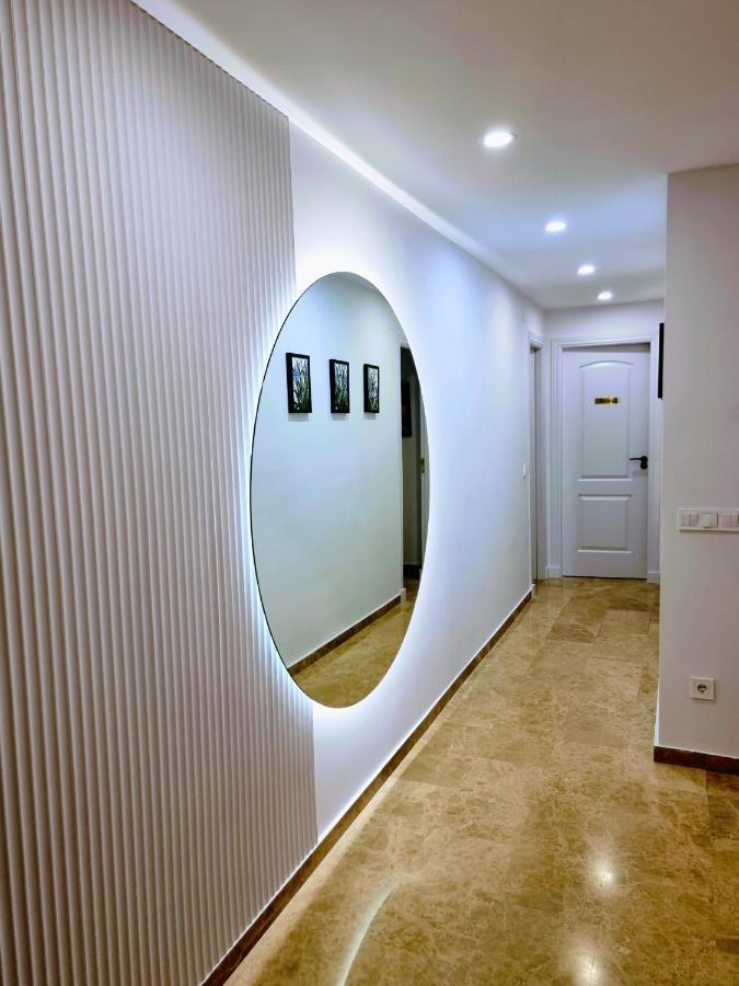 Luxury Blue Coast Seaside Retreat Marbella Leilighet Eksteriør bilde